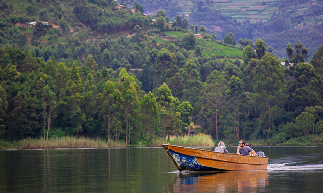 Lake Bunyonyi-boat-cruise